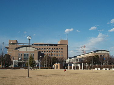 役所　綾瀬市役所（役所）まで2261m