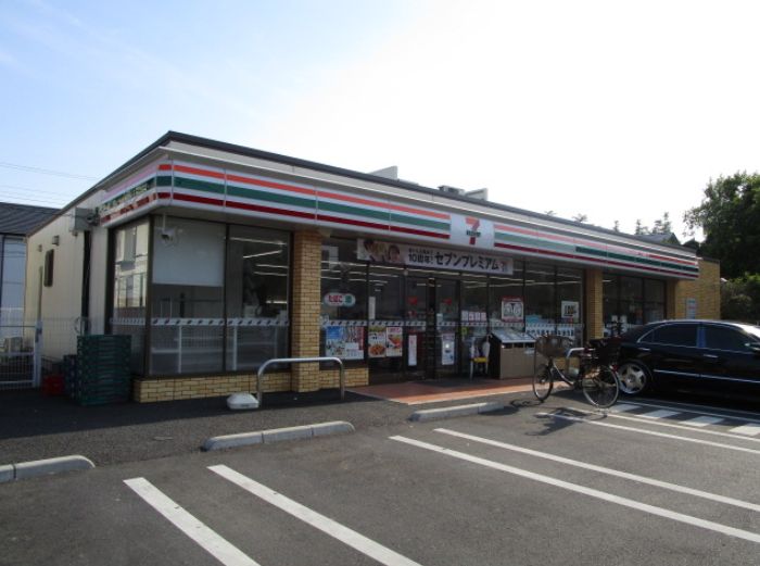 コンビニ　セブンイレブン南流山4丁目店（コンビニ）まで439m