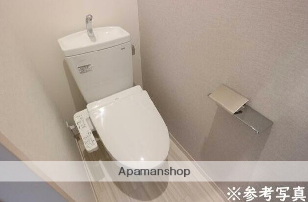 ＪＲ横浜線 大口駅 徒歩10分 3階建 新築のトイレ写真