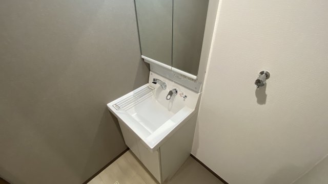洗面設備　忙しい朝には欠かせない洗面所です
