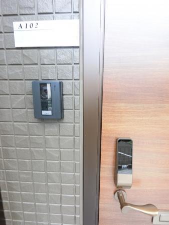 セキュリティ　モニターホンと電子カードキー完備で安心です◎
