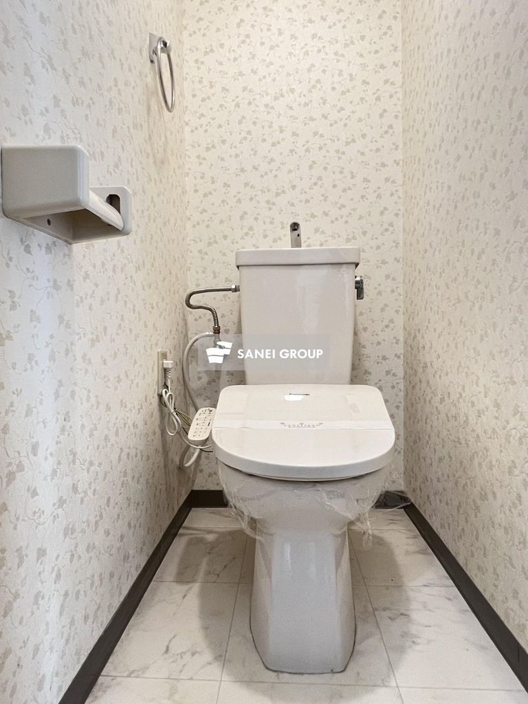 西武池袋線 所沢駅 徒歩13分 4階建 築34年のトイレ写真