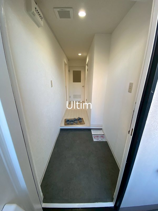 玄関　※同タイプの他のお部屋です