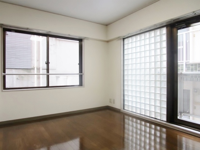 居室・リビング　別部屋参考写真です