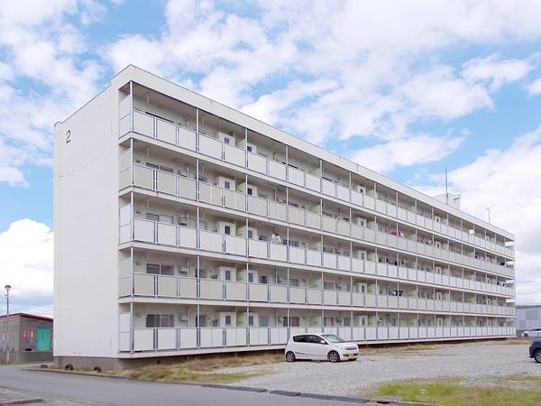 ビレッジハウス津沢1号棟の外観写真