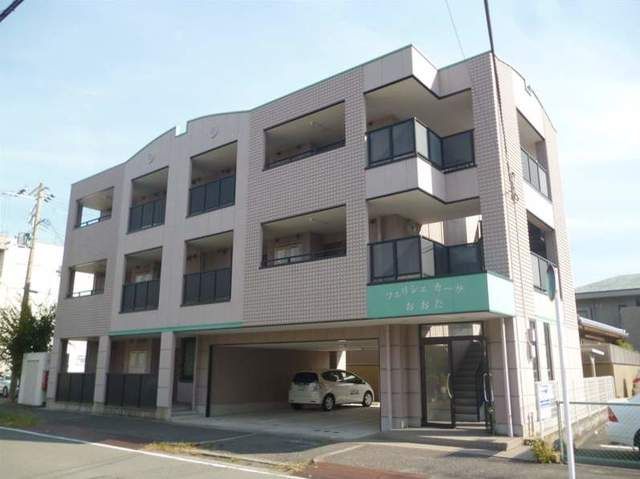 和歌山市太田のマンションの建物外観