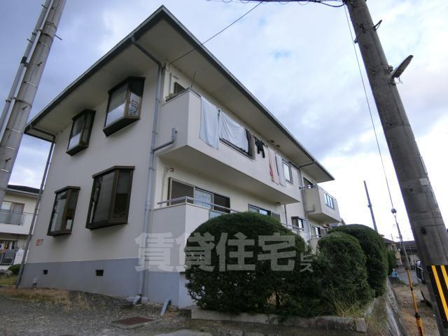 京都市西京区嵐山内田町のマンションの建物外観