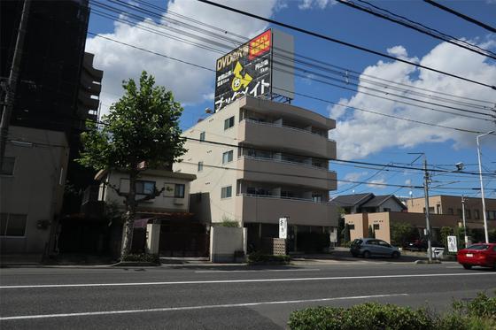 岡山市中区中納言町のマンションの建物外観