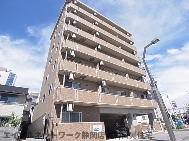 【静岡市葵区西門町のマンションの建物外観】