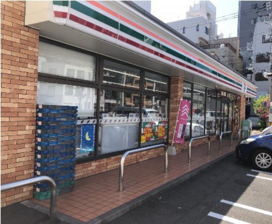 【広島市中区竹屋町のマンションのコンビニ】