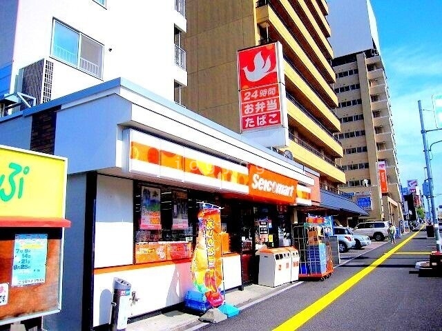 【札幌市豊平区月寒中央通のマンションのコンビニ】