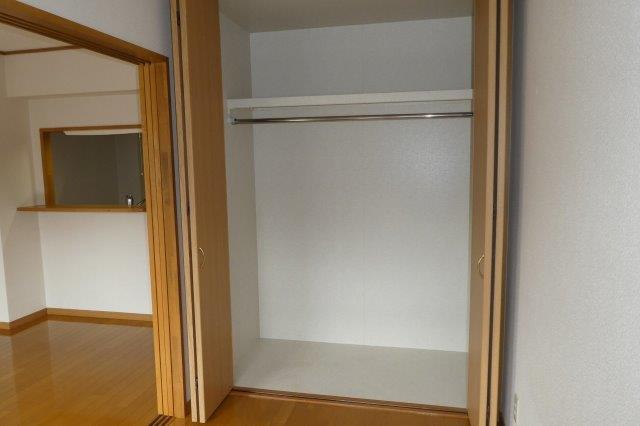収納　クローゼット