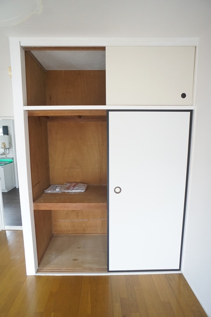 収納　奥行のある収納付です！増えがちな荷物をスッキリ収納できます