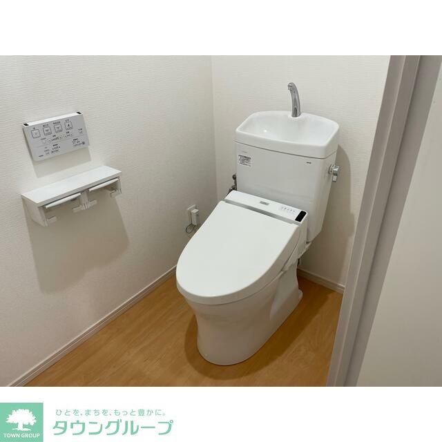 トイレ　別号室参考写真です