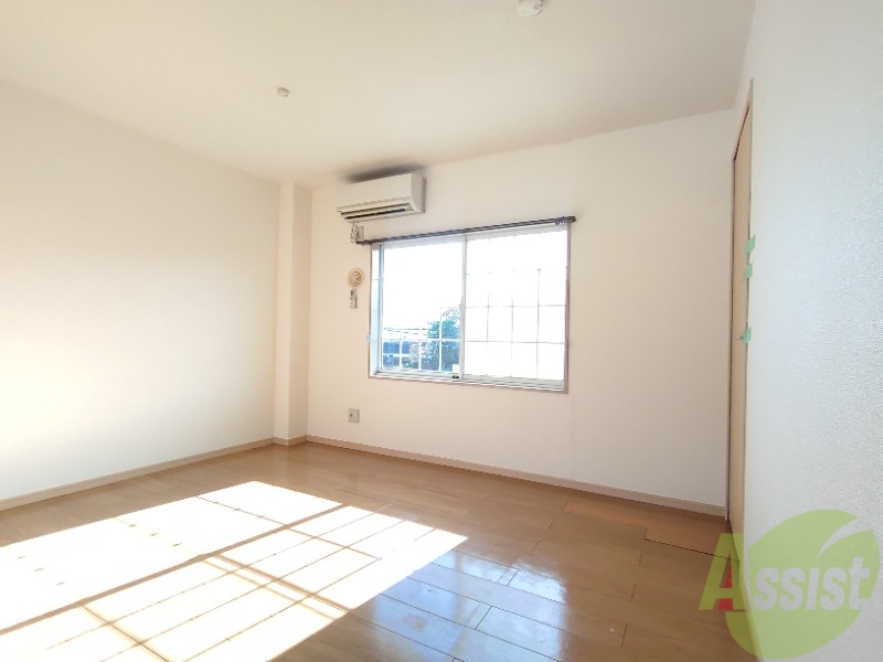 居室・リビング　広めのリビングで快適にお過ごし出来ます。