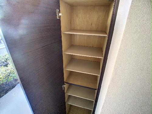 収納　シューズボックス