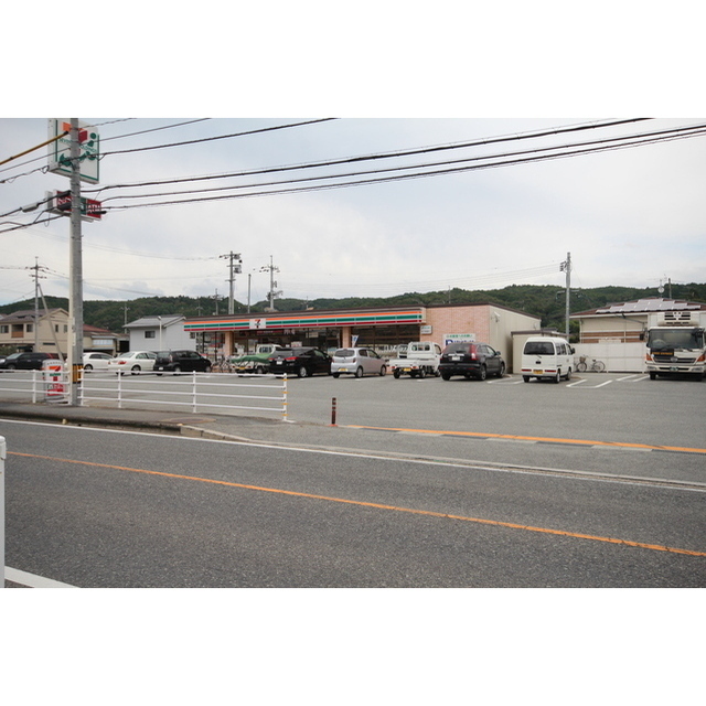 コンビニ　セブンイレブン勝央町岡店（コンビニ）まで1280m