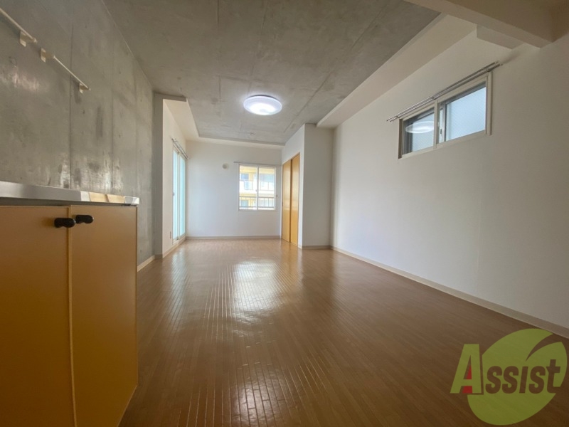 居室・リビング　広くてキレイなお部屋が広がっていて、充実した生活が送れそう。