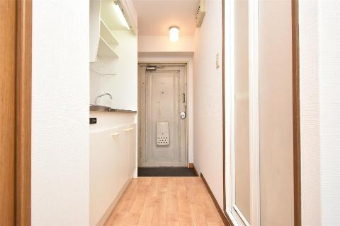 ロイヤルミサワ　玄関　玄関廊下