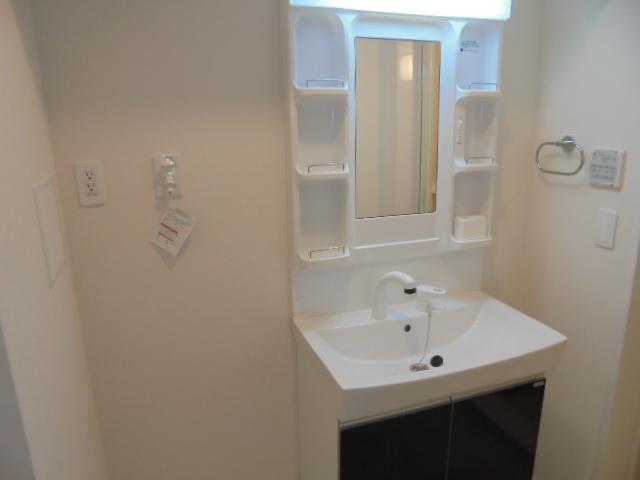 洗面設備　洗髪洗面化粧台