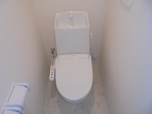 トイレ　シャワー付トイレ