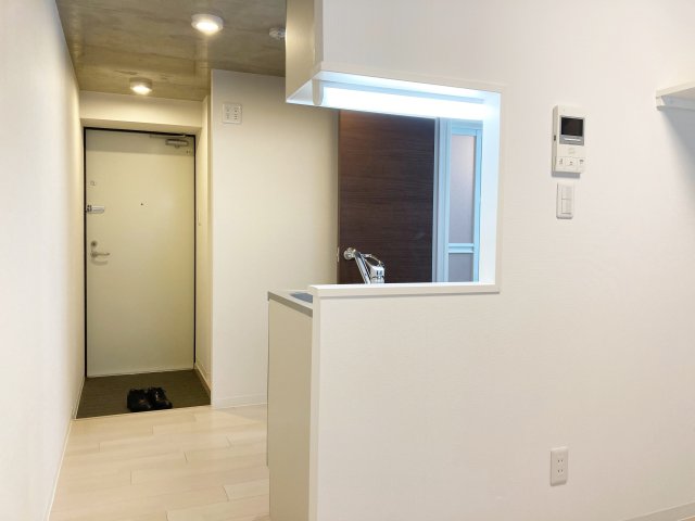 セキュリティ　女性の方でも安心のモニター付きインターフォン♪