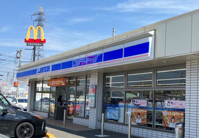 コンビニ　ローソン下関長府才川一丁目店（コンビニ）まで984m