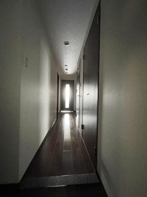 玄関　キッチン