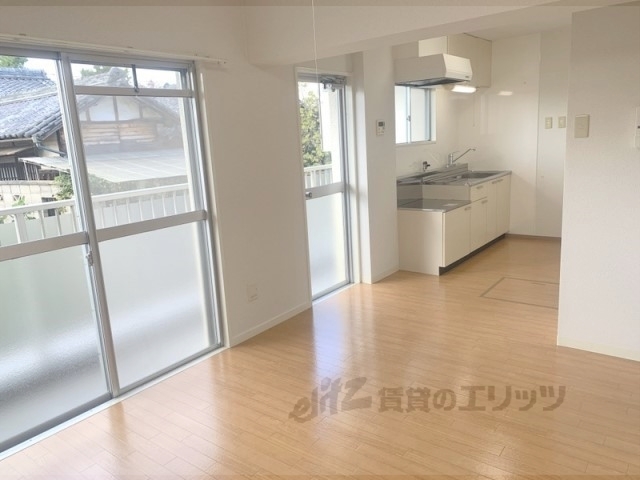 居室・リビング　リビング