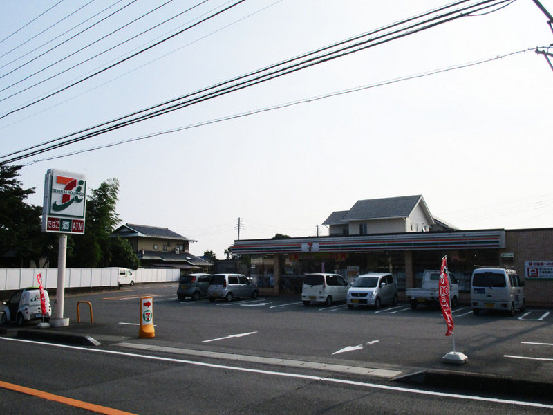 コンビニ　セブンイレブン 裾野二ツ屋店（コンビニ）まで1071m