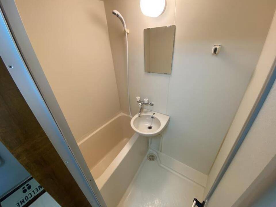 バス・シャワールーム　浴室