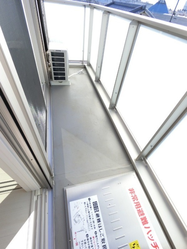 バルコニー　図面と現状に相違がある場合には現状を優先