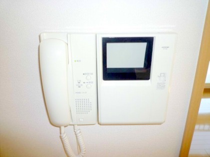 セキュリティ　安心のＴＶモニターホン設備が付いています♪