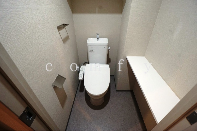 トイレ　ウォシュレット付きトイレ