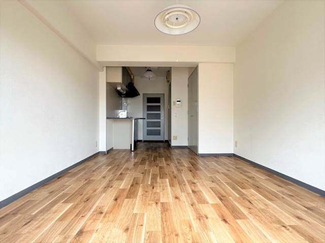 居室・リビング　別号室イメージ