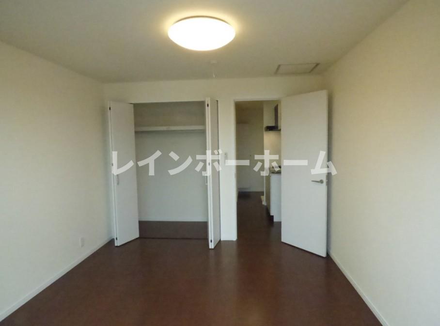 その他部屋・スペース　落ち着いて過ごせるお部屋なので、寝室にいかがでしょうか