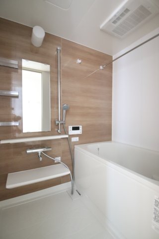 バス・シャワールーム　同シリーズ別物件の写真です