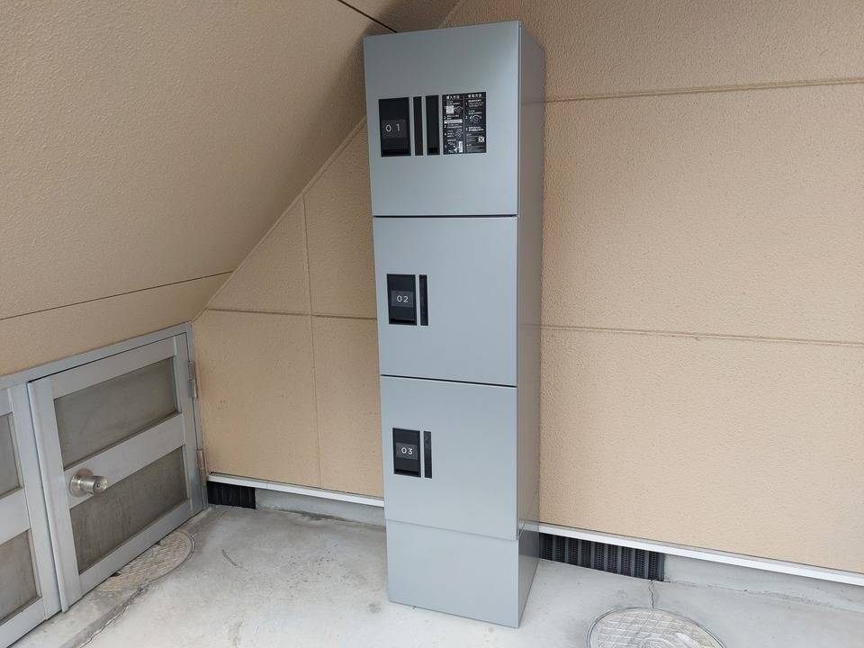 エントランス　宅配ボックス