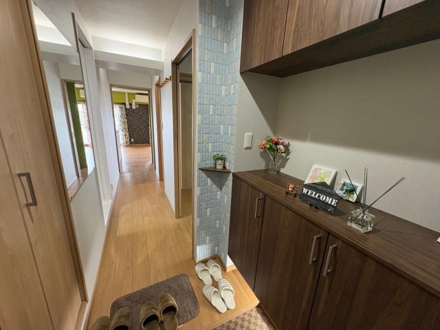 玄関　シューズボックス付きの玄関です。