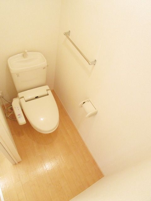 トイレ　★暖房洗浄便座★