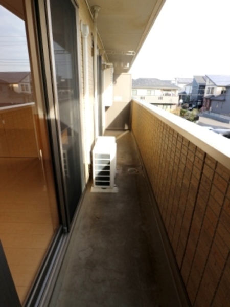 バルコニー　同建物別部屋