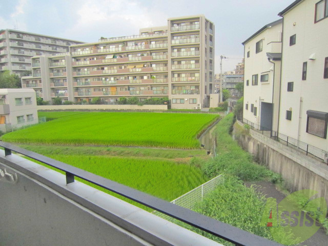 眺望　高い建物がないので景色はいいです。すごく静かです。