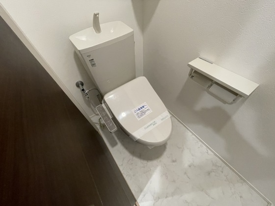 トイレ　※別部屋の写真です
