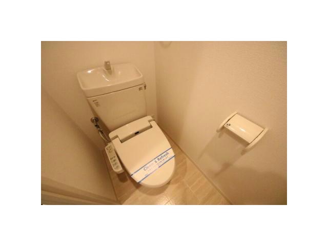 aLATO白壁のトイレ写真