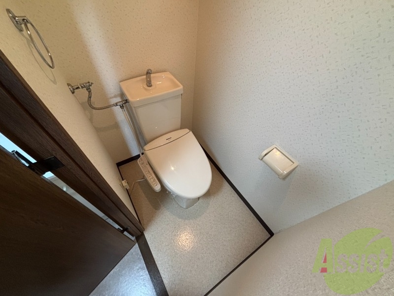 トイレ　トイレです。ウォシュレット付を探している方、おすすめです。