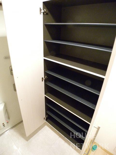 収納　同ハウスメーカー類似物件参考写真です。