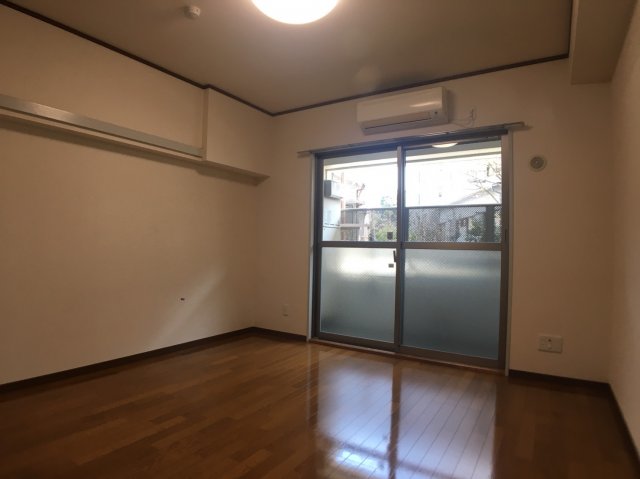 居室・リビング　別室参考写真