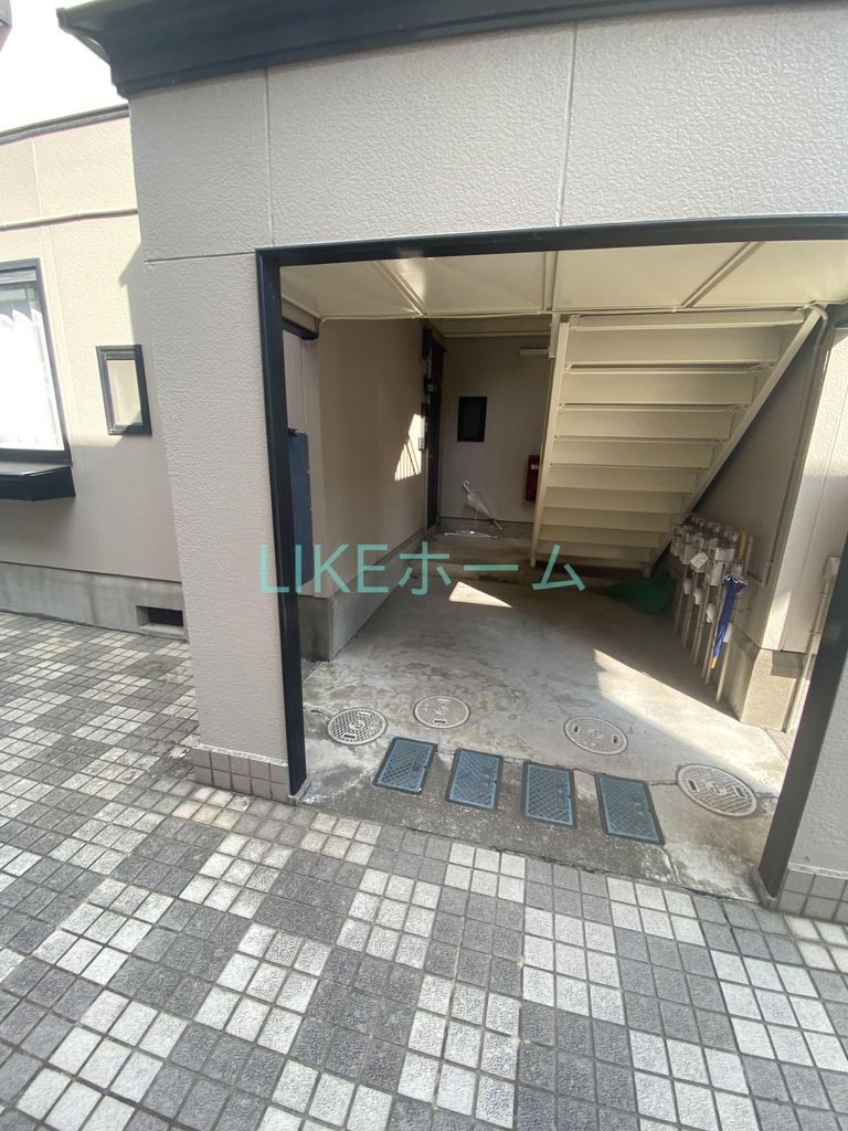 エントランス　エントランス