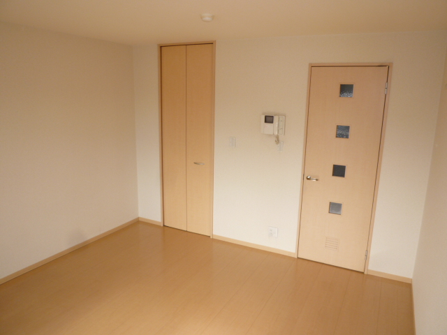 バス・シャワールーム　同建物内の室内写真です。