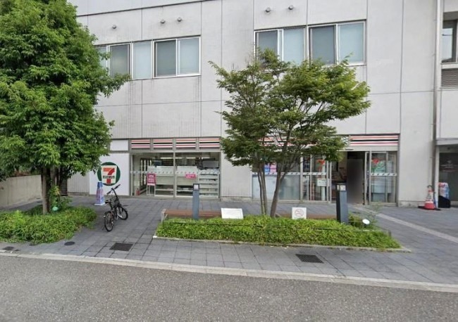 コンビニ　セブンイレブン 近森病院外来センター店（コンビニ）まで219m